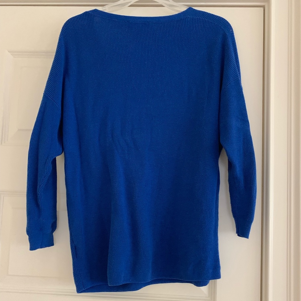 Express Sweater - Picture 7 of 7